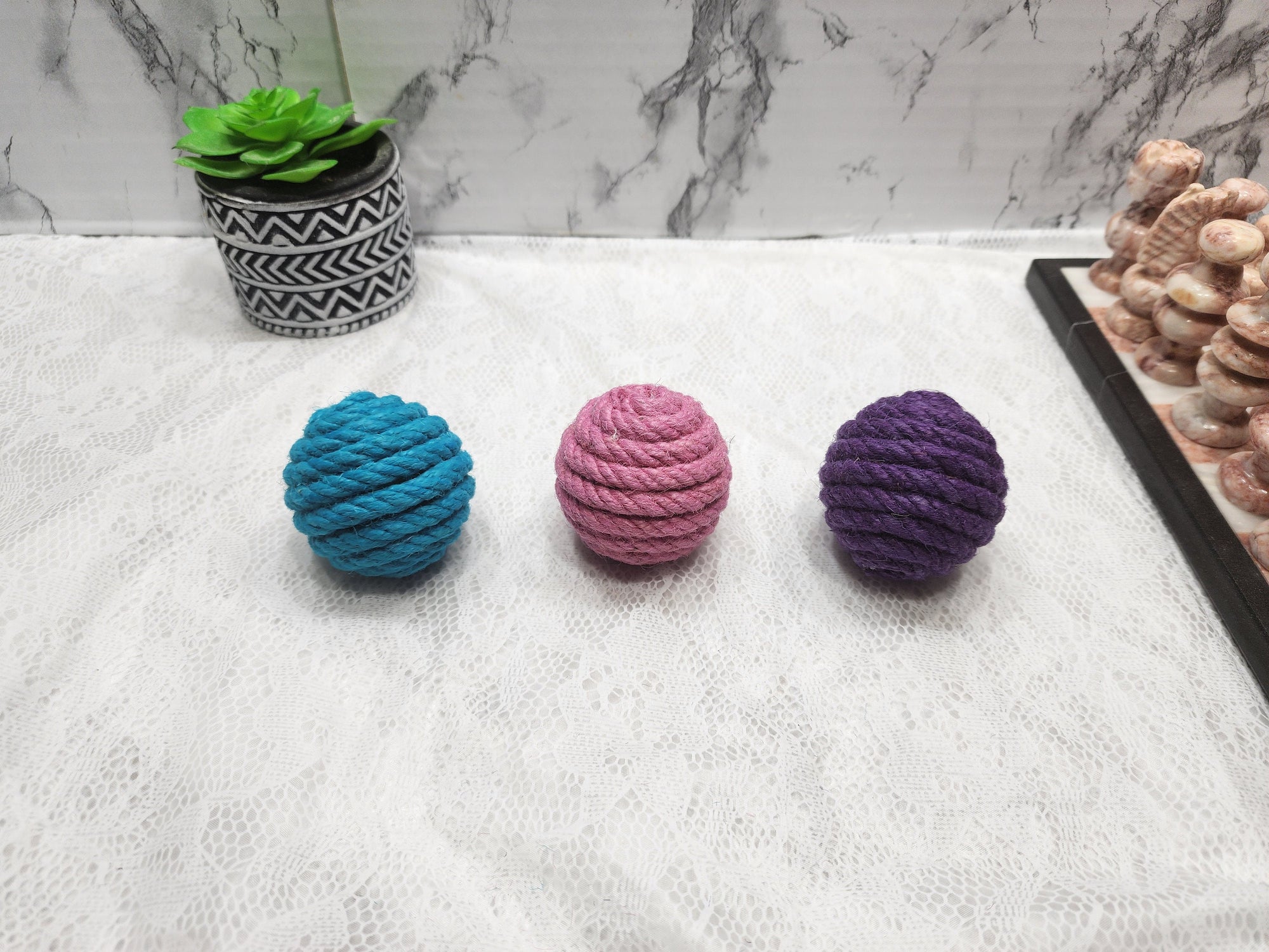 Sets of Cat Toy Rattle Balls / Hemp Sisal Rope Blue, Pink and Purple
