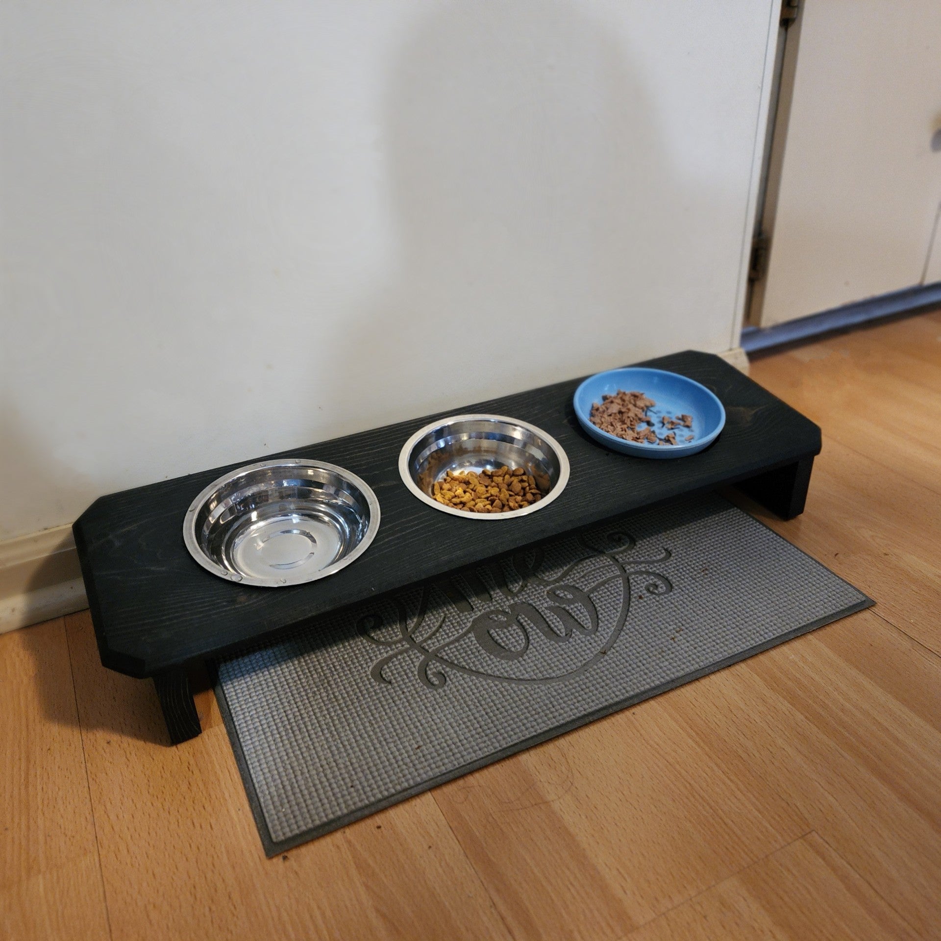 Raised Multi-Food and Water Pet Dish 24" Long / Cat Bowls and Dog Bowl Elevated Feeding Tray with Feeding Bowls